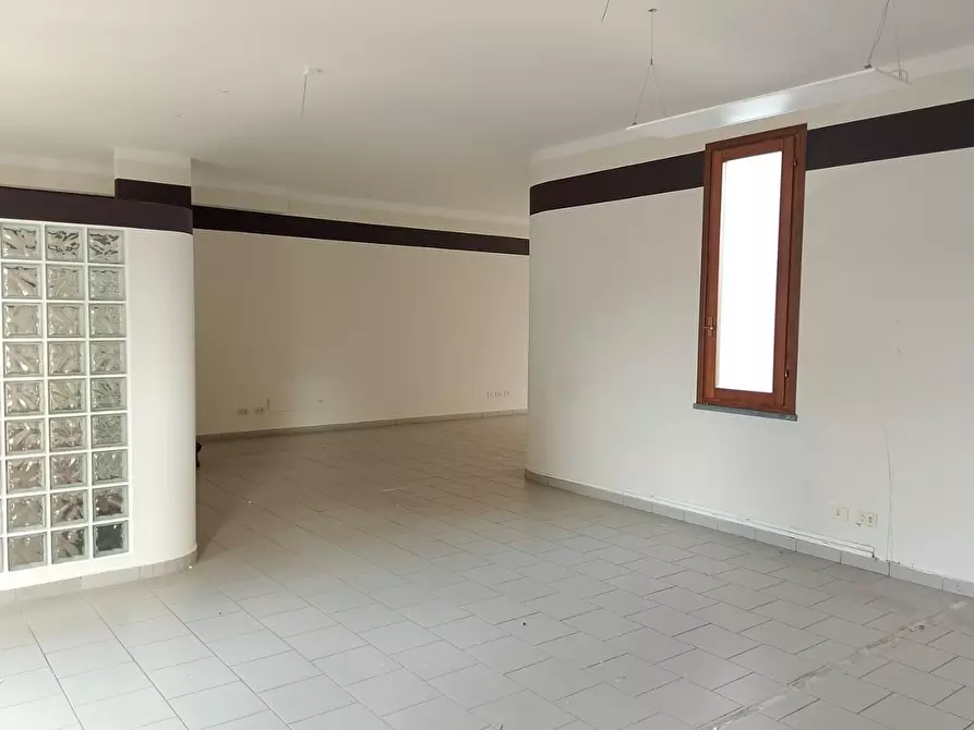 Immagine 5 di Ufficio in affitto  a Empoli