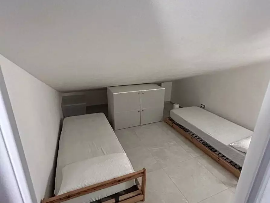 Immagine 5 di Appartamento in affitto  a Massa