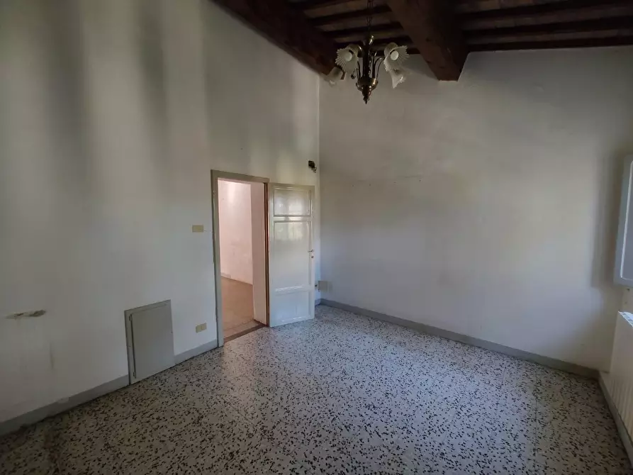 Immagine 12 di Appartamento in vendita  a Crespina Lorenzana