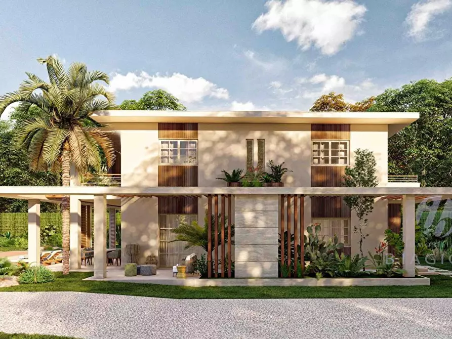 Immagine 9 di Villa in vendita  a Forte Dei Marmi