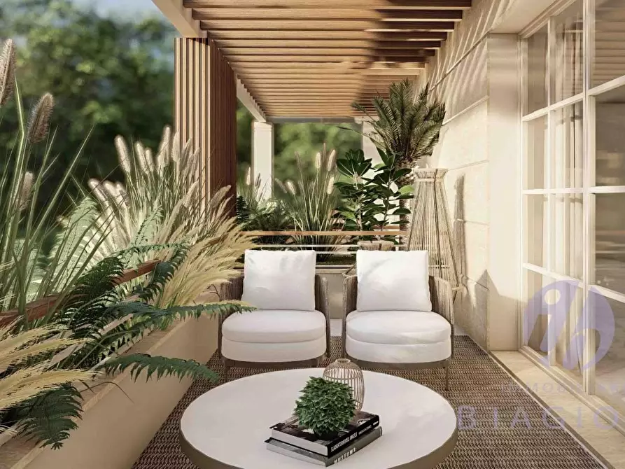 Immagine 2 di Villa in vendita  a Forte Dei Marmi