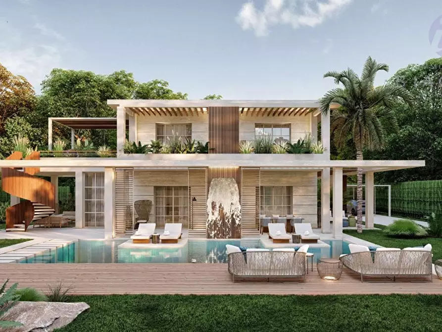 Immagine 10 di Villa in vendita  a Forte Dei Marmi