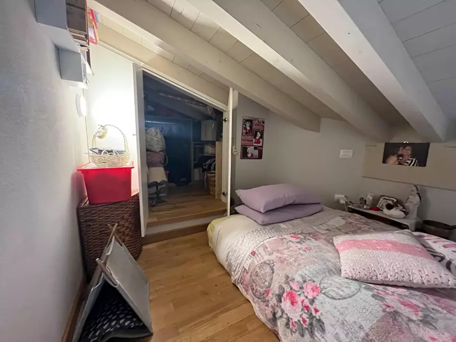 Immagine 19 di Appartamento in vendita  a Carrara