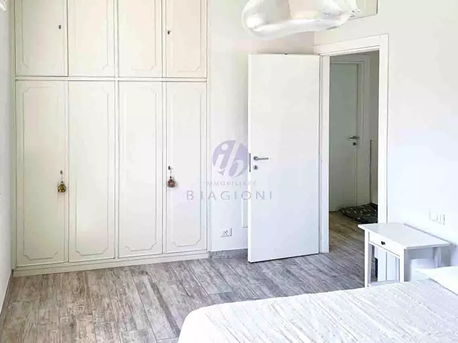 Immagine 19 di Casa indipendente in vendita  a Forte Dei Marmi