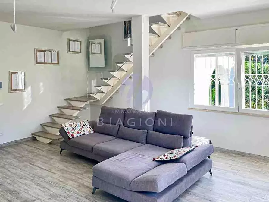 Immagine 7 di Casa indipendente in vendita  a Forte Dei Marmi
