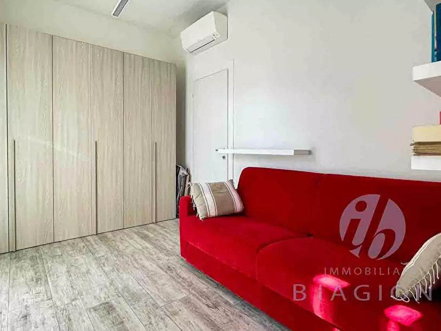 Immagine 15 di Casa indipendente in vendita  a Forte Dei Marmi