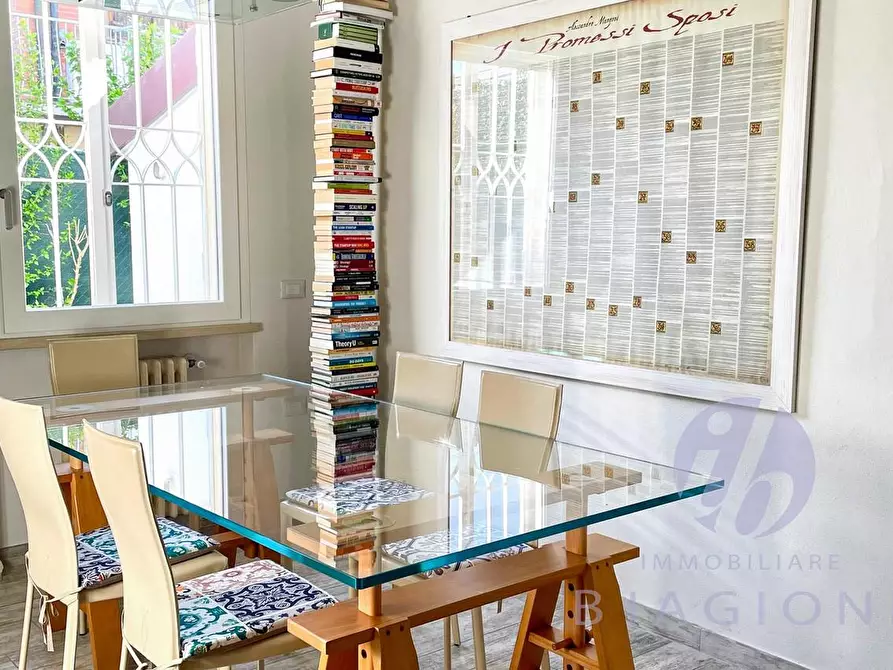 Immagine 12 di Casa indipendente in vendita  a Forte Dei Marmi