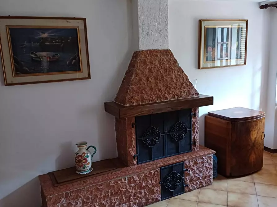 Immagine 10 di Appartamento in vendita  a Carrara