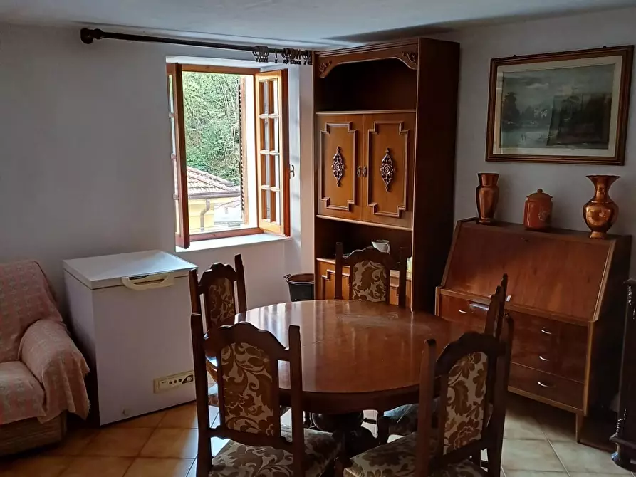 Immagine 1 di Appartamento in vendita  a Carrara