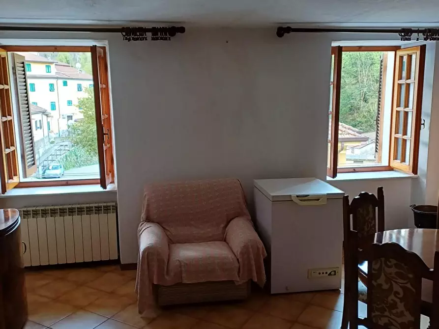 Immagine 11 di Appartamento in vendita  a Carrara