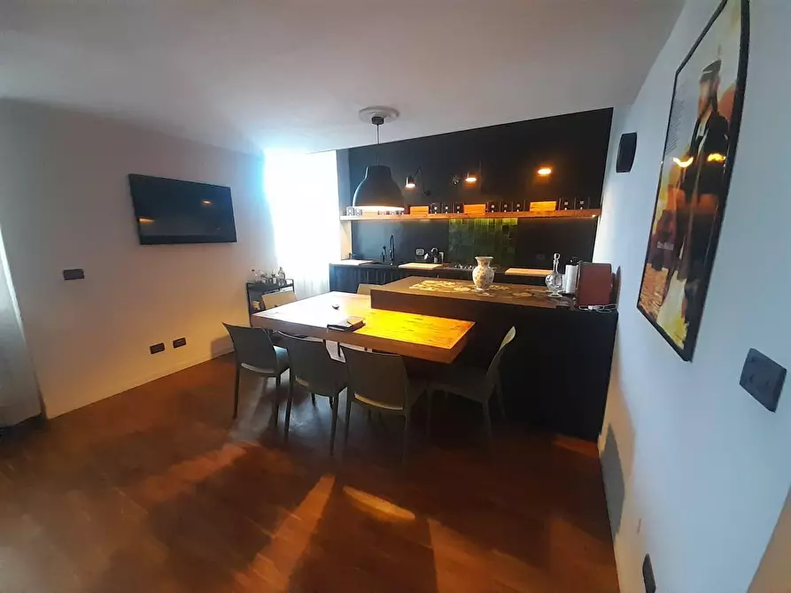 Immagine 9 di Appartamento in vendita  a Livorno