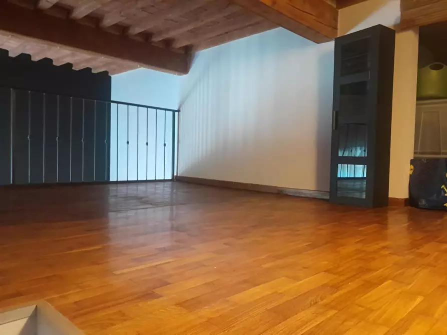 Immagine 17 di Appartamento in vendita  a Livorno