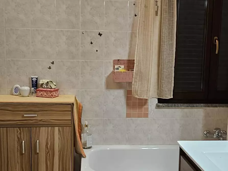 Immagine 25 di Appartamento in vendita  a Santa Maria A Monte