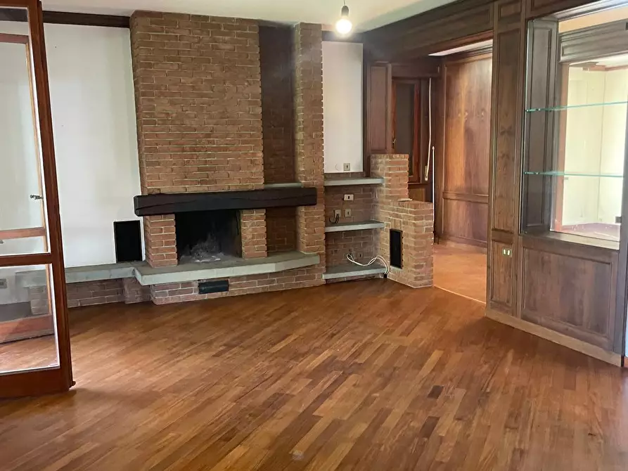 Immagine 12 di Appartamento in vendita  a Pisa