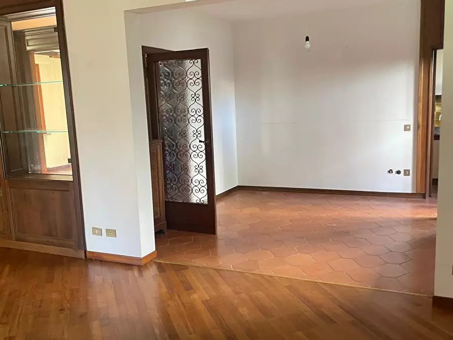 Immagine 10 di Appartamento in vendita  a Pisa