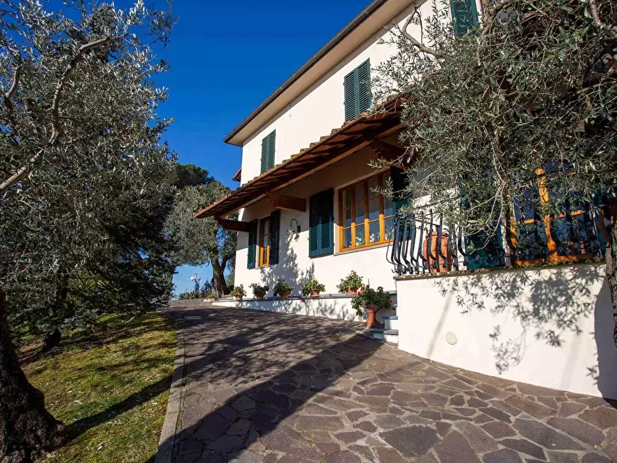 Immagine 34 di Villa in vendita  a Vinci