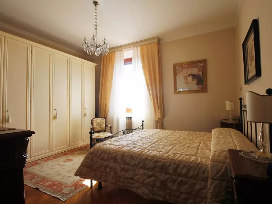 Immagine 12 di Villa in vendita  a Vinci