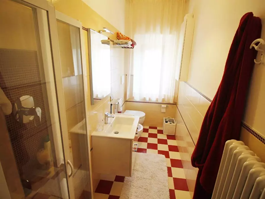 Immagine 10 di Villa in vendita  a Vinci