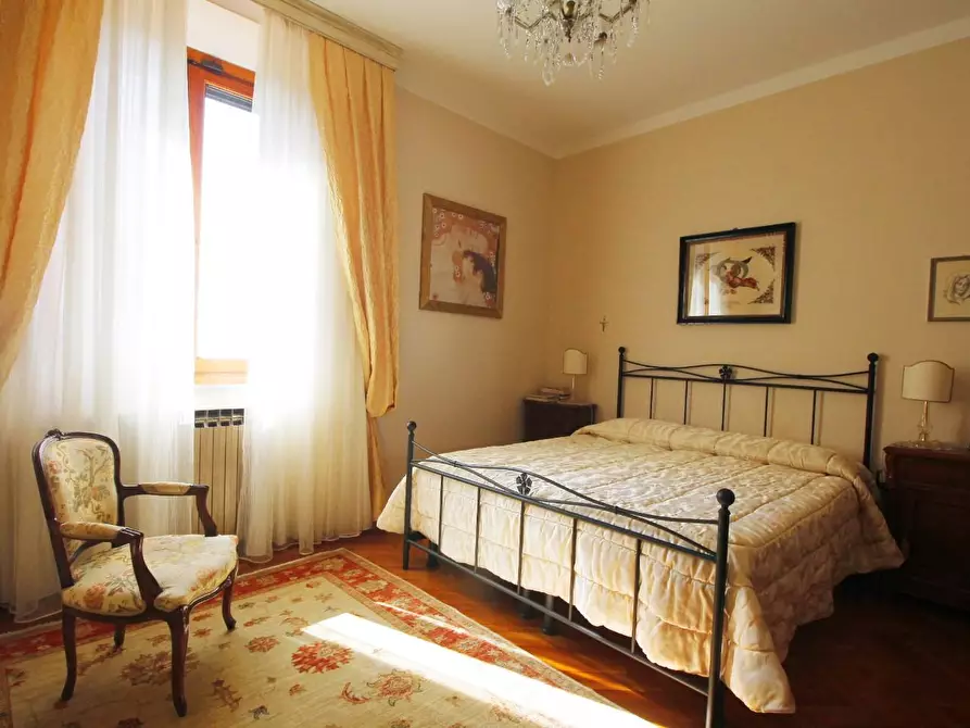 Immagine 11 di Villa in vendita  a Vinci