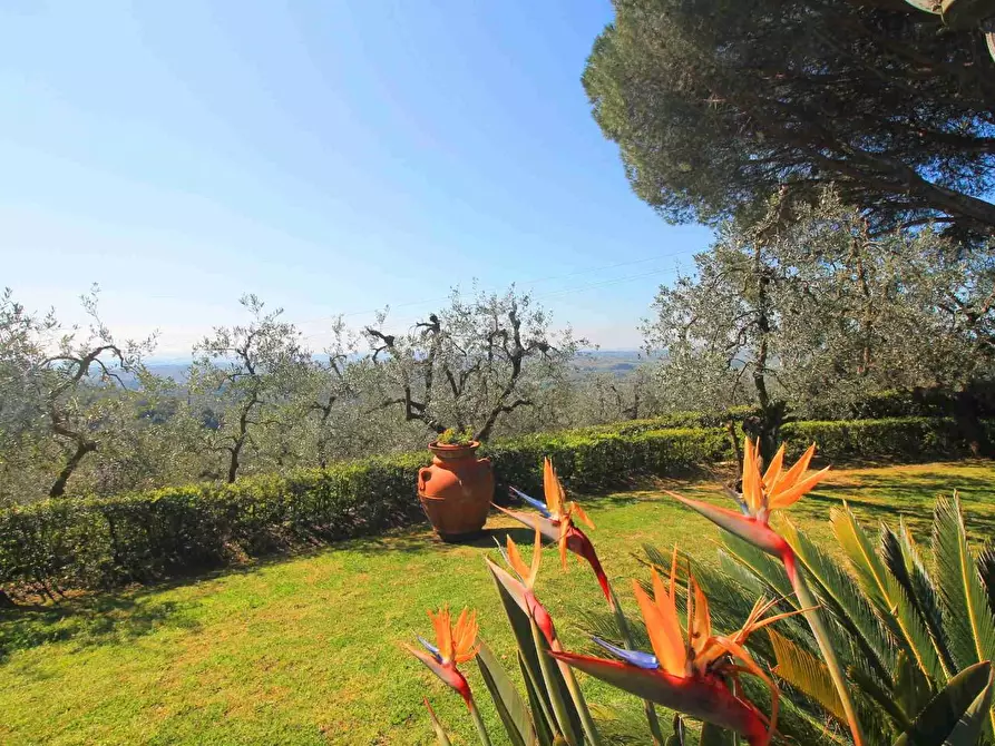 Immagine 5 di Villa in vendita  a Vinci