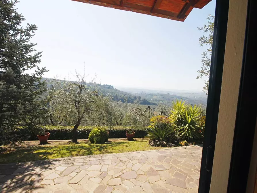 Immagine 27 di Villa in vendita  a Vinci
