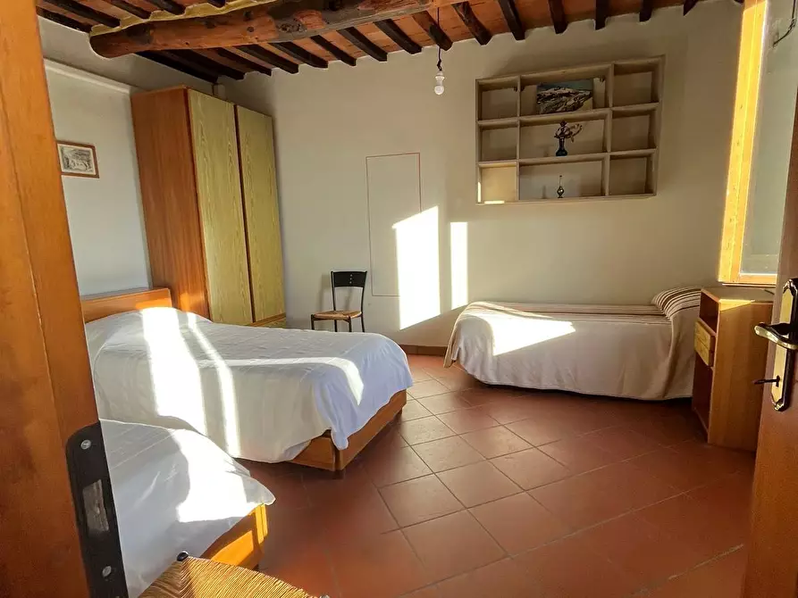 Immagine 3 di Appartamento in vendita  a Lucca