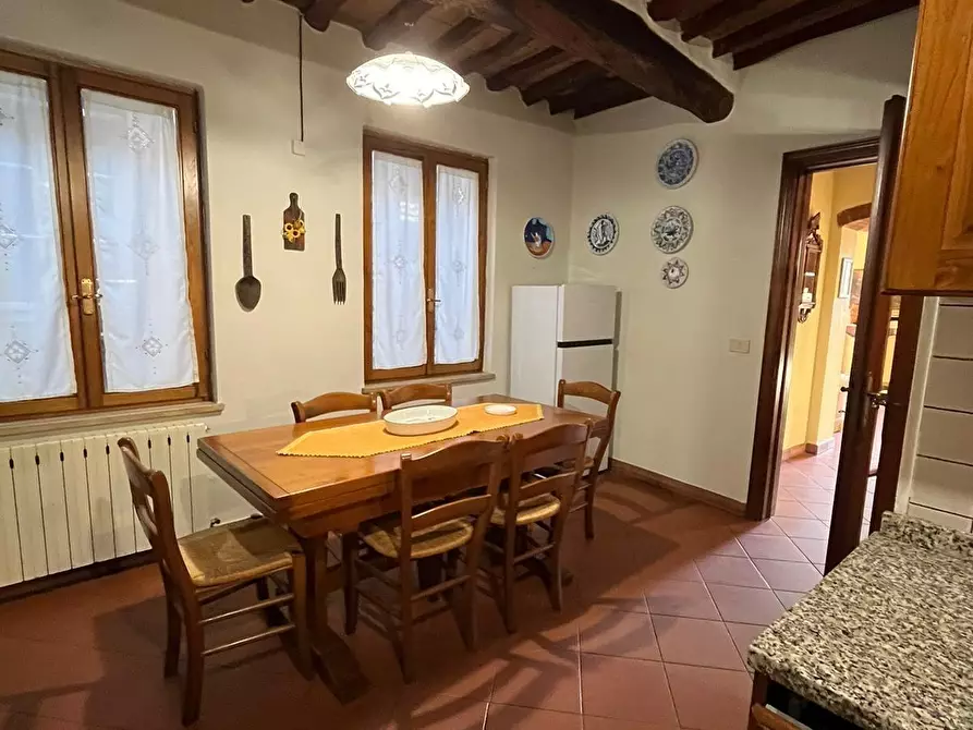 Immagine 20 di Appartamento in vendita  a Lucca