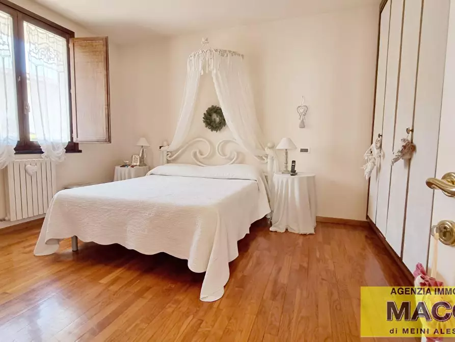 Immagine 10 di Casa bifamiliare in vendita  a Ponsacco