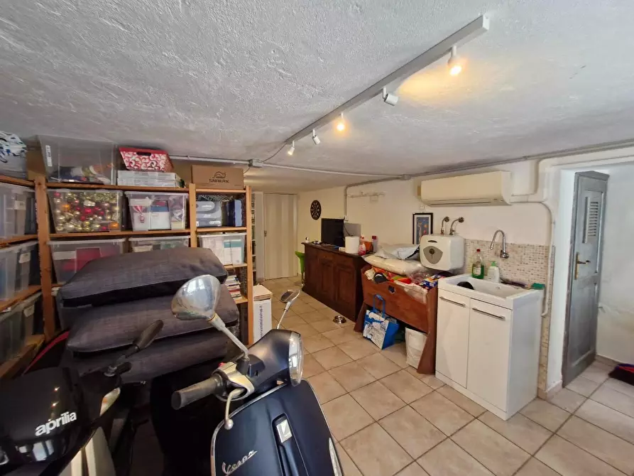 Immagine 41 di Appartamento in vendita  a San Vincenzo