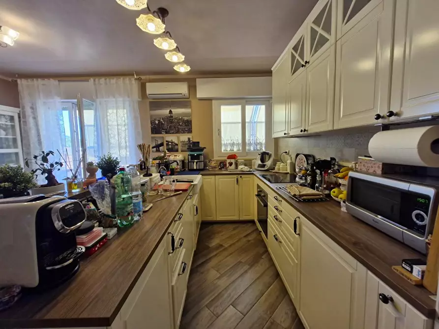 Immagine 2 di Appartamento in vendita  a San Vincenzo