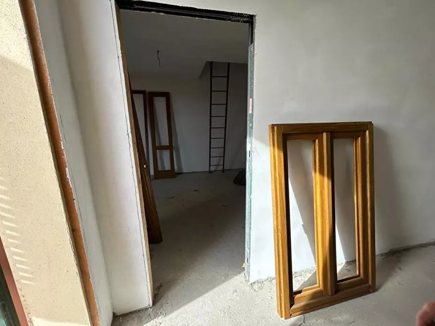 Immagine 15 di Appartamento in vendita  a Larciano