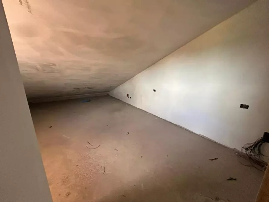 Immagine 11 di Appartamento in vendita  a Larciano