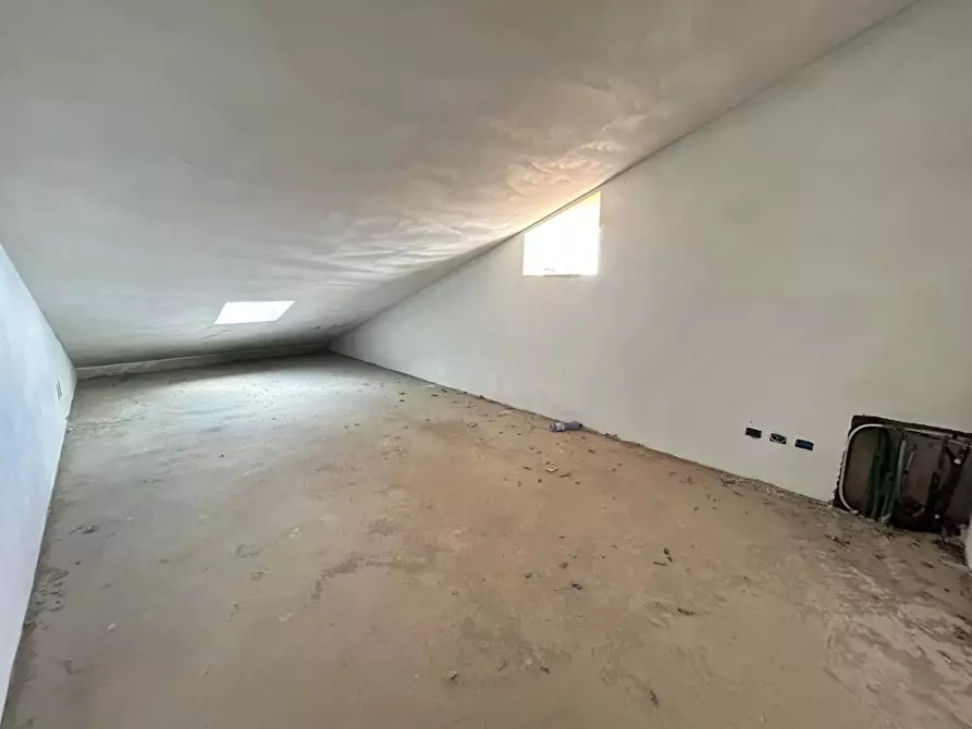 Immagine 17 di Appartamento in vendita  a Larciano