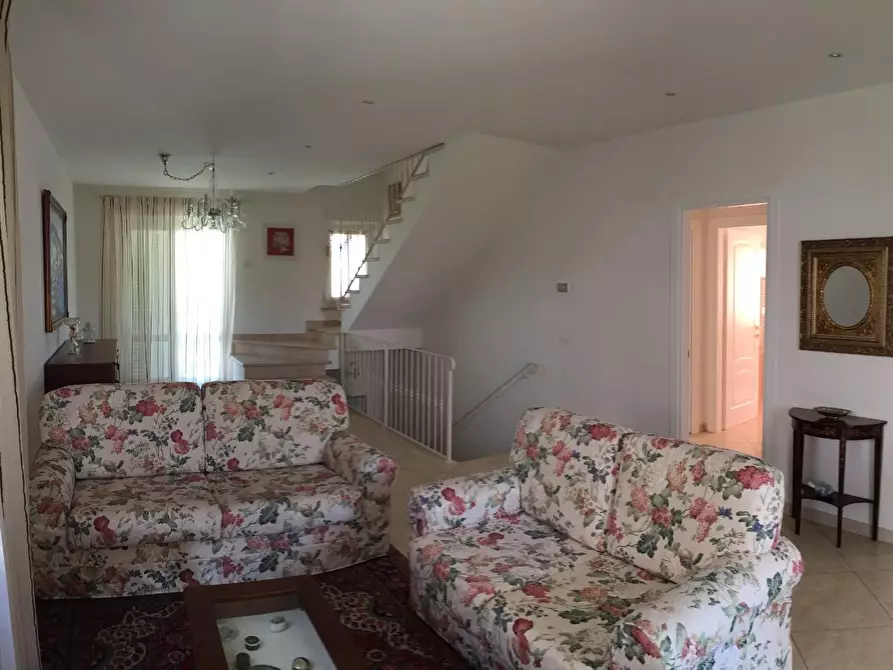 Immagine 6 di Villa in vendita  a Pietrasanta