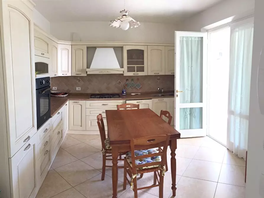 Immagine 12 di Villa in vendita  a Pietrasanta