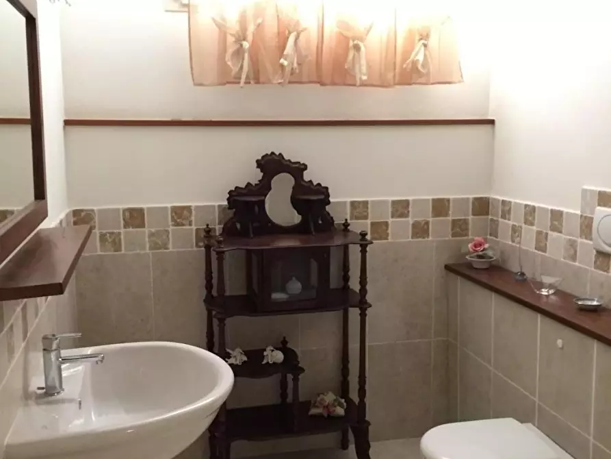 Immagine 10 di Villa in vendita  a Pietrasanta