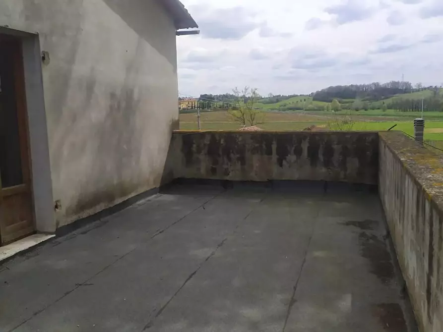 Immagine 2 di Villetta a schiera in vendita  a Vinci