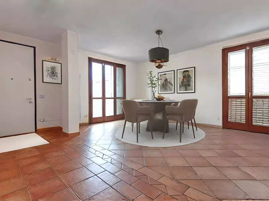 Immagine 2 di Villa in vendita  a San Giuliano Terme