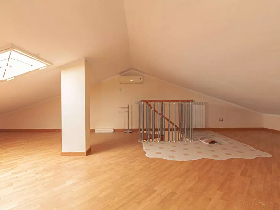 Immagine 25 di Villa in vendita  a San Giuliano Terme