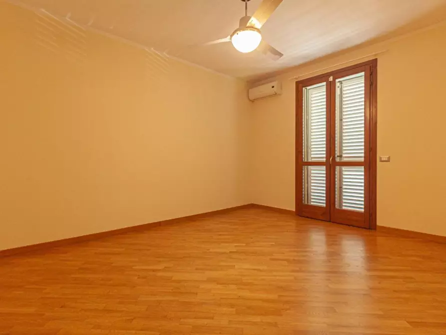 Immagine 16 di Villa in vendita  a San Giuliano Terme