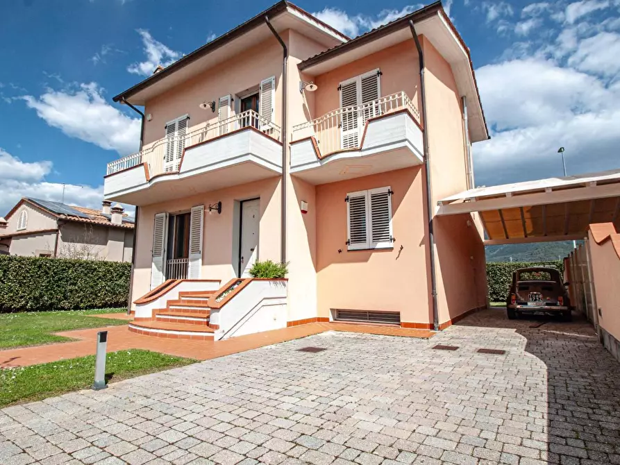 Immagine 31 di Villa in vendita  a San Giuliano Terme