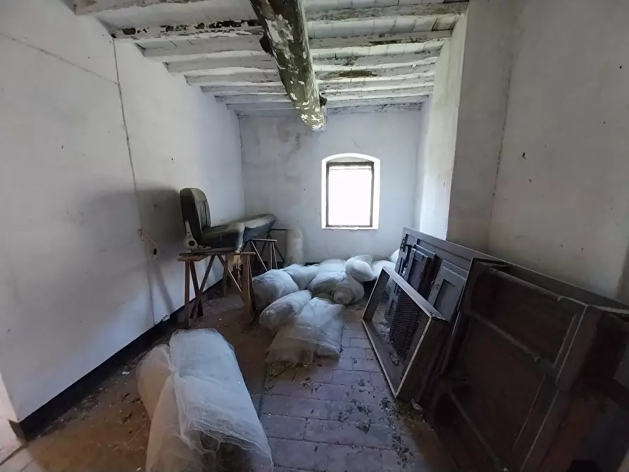 Immagine 17 di Casa indipendente in vendita  a Calci