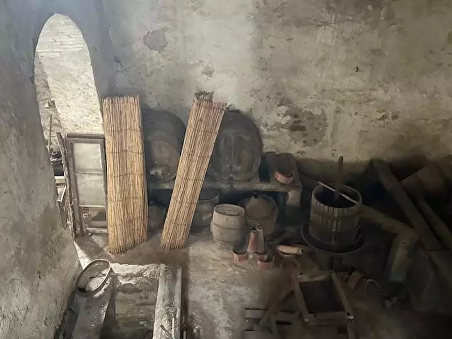 Immagine 42 di Villa in vendita  a Borgo A Mozzano