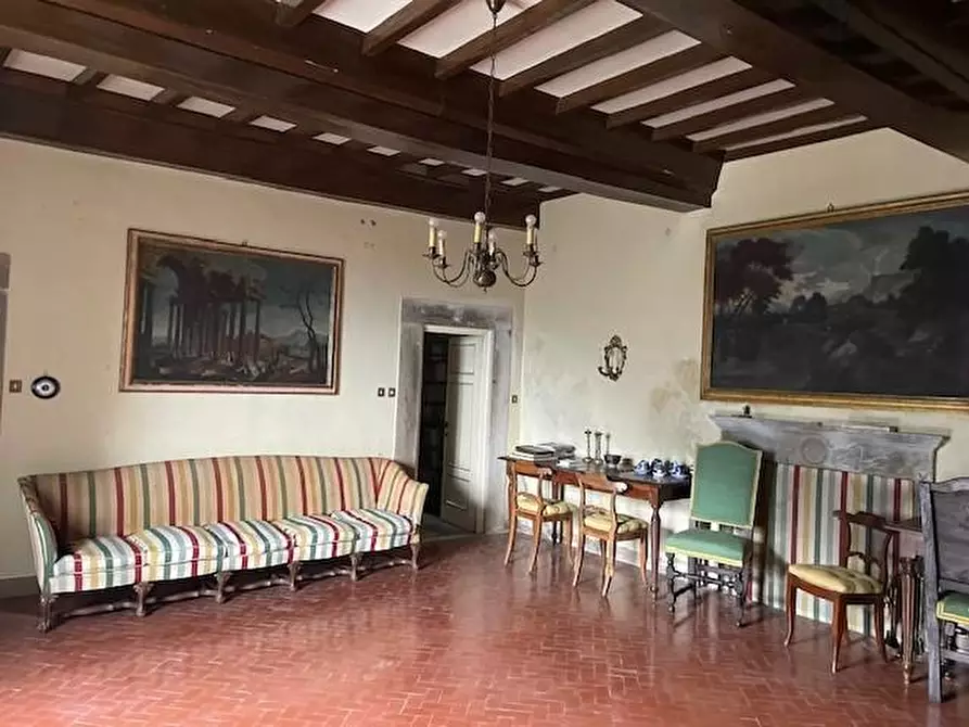 Immagine 30 di Villa in vendita  a Borgo A Mozzano
