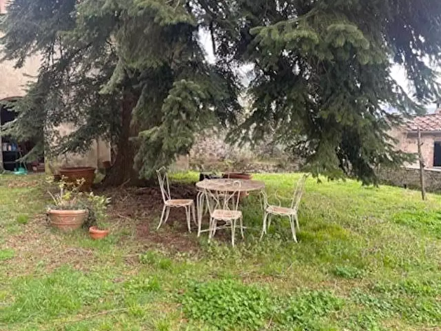 Immagine 62 di Villa in vendita  a Borgo A Mozzano