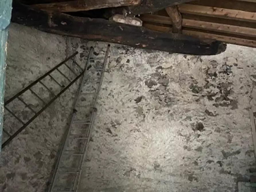 Immagine 40 di Villa in vendita  a Borgo A Mozzano