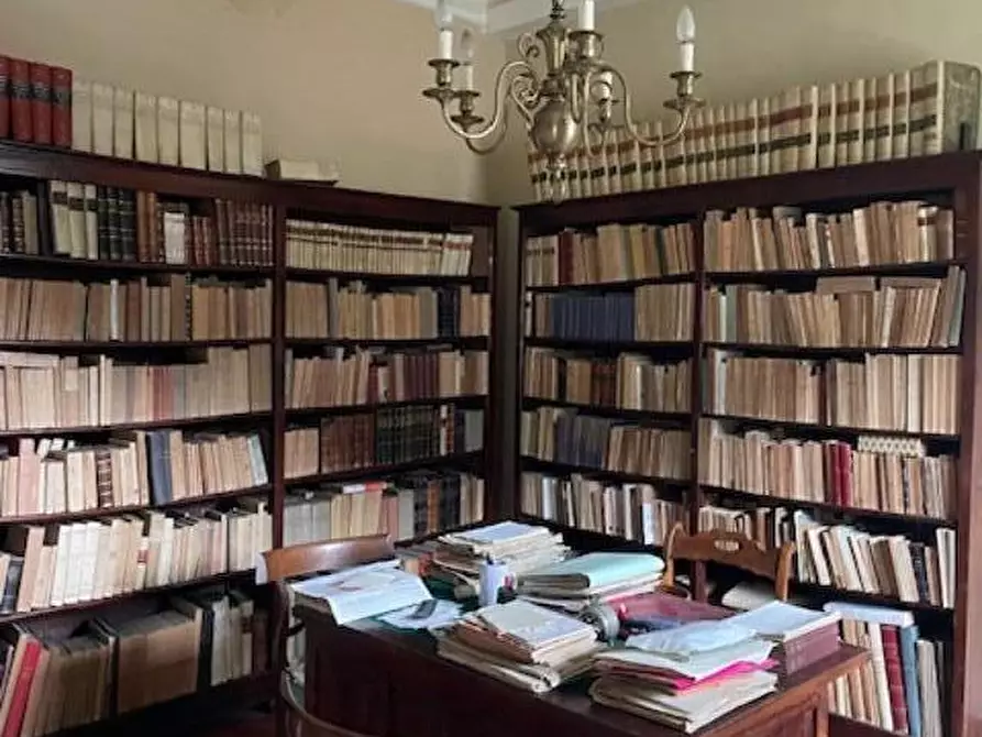 Immagine 22 di Villa in vendita  a Borgo A Mozzano