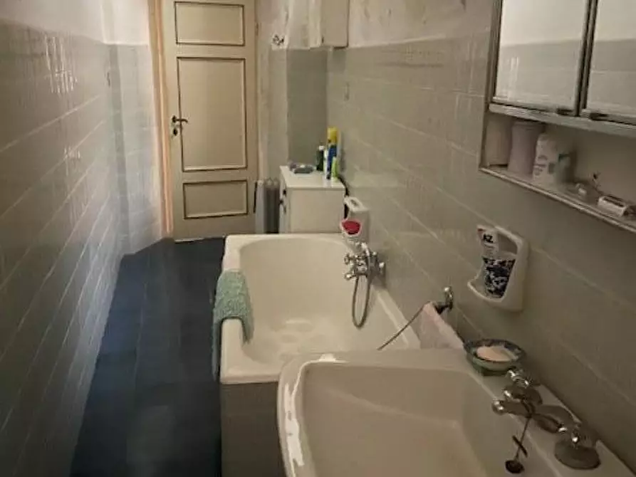 Immagine 29 di Villa in vendita  a Borgo A Mozzano