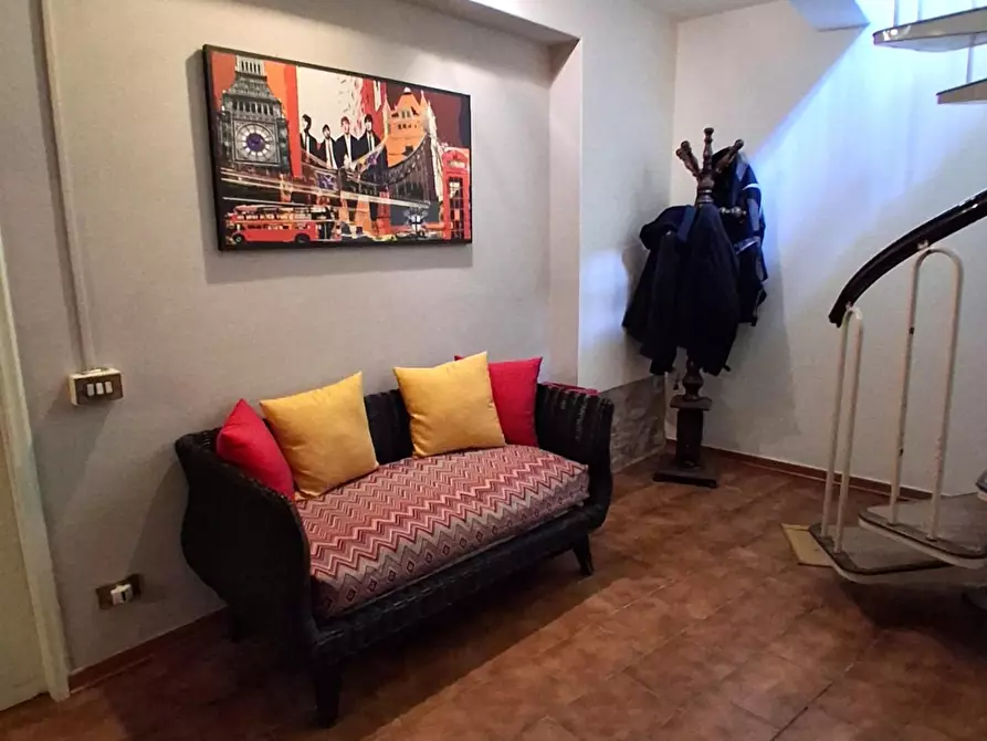 Immagine 26 di Appartamento in vendita  a Lucca