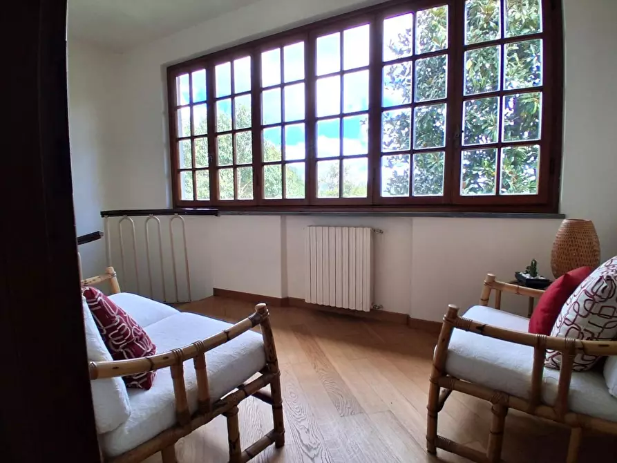 Immagine 20 di Appartamento in vendita  a Lucca